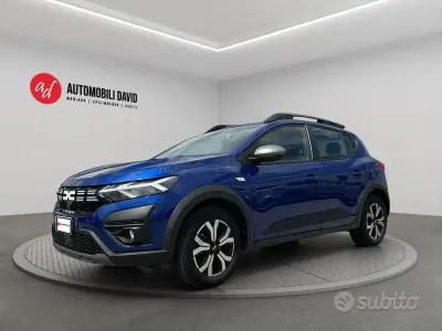Usata Dacia Sandero Comfort 101 CV (74 kW) 2023 Blu Berlina