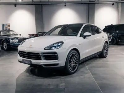 Usata Porsche Cayenne 462 CV (339 kW) 2020 Bianco gesso SUV