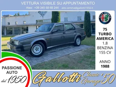Usata Alfa Romeo 75 155 CV (114 kW) 1988 Grigio Berlina