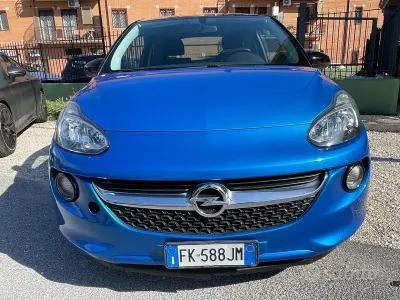 Usado Opel Adam Rocks