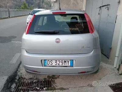 Usata Fiat Grande Punto 65 CV (47 kW) 2008 Grigio Utilitaria