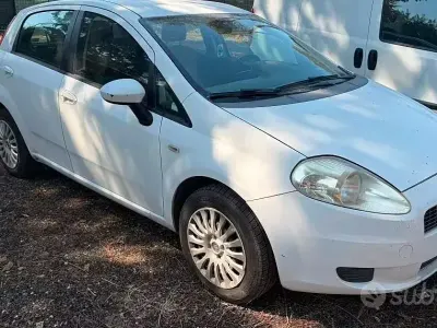 Usata Fiat Grande Punto 77 CV (56 kW) 2009 Utilitaria