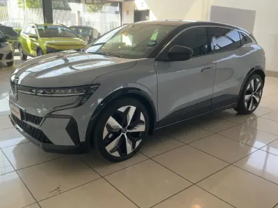Usata Renault Megane E-Tech Techno 160 kW (218 CV) 2024 Grigio