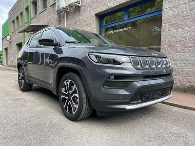 Usata Jeep Compass Limited 131 CV (96 kW) 2023 Gray SUV