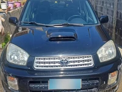 Begagnad Toyota RAV4 116 HK (85 kW) 2003 Svart SUV