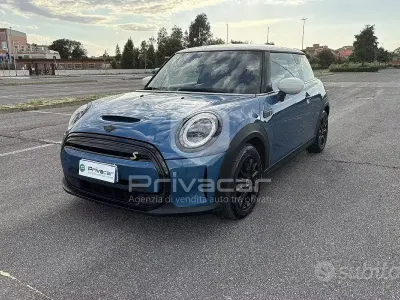 Usata Mini Cooper SE Classic 75 kW (102 CV) 2022 Blu Utilitaria