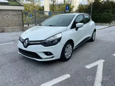 Usata Renault Clio IV Life 75 CV (55 kW) 2018 Bianco Berlina