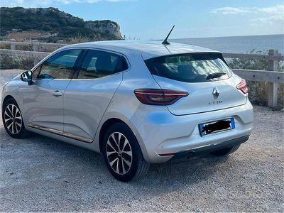 Usata Renault Clio V Intens 91 CV (66 kW) 2021 Argento Berlina