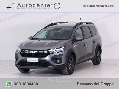 Usata Dacia Jogger Expression 101 CV (74 kW) 2025 Grigio Monovolume