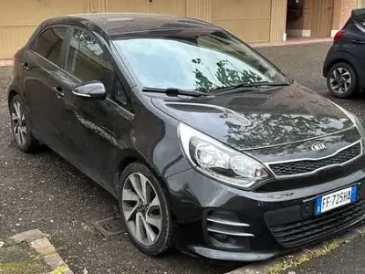 Usata Kia Rio 90 CV (66 kW) 2016 Utilitaria