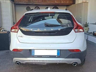 Usata Volvo V40 CC Business Edition 120 CV (88 kW) 2018 Bianco Station wagon