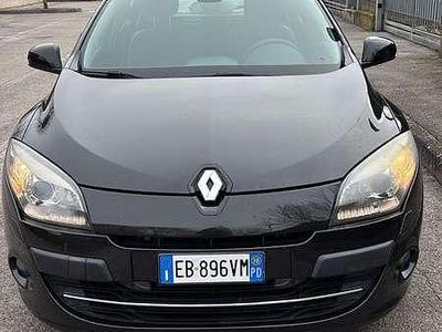 Usata Renault Mégane III Dynamique 102 CV (75 kW) 2010 Nero Station wagon