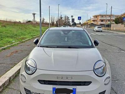 Usata Fiat 600 101 CV (74 kW) 2024 Beige SUV