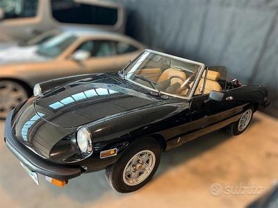 Usata Alfa Romeo Spider Veloce 104 CV (76 kW) 1980 Nero Cabrio