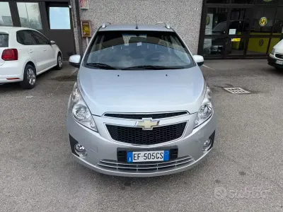 Begagnad Chevrolet Spark LS 68 HK (50 kW) 2010 Grå Halvkombi