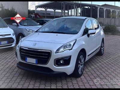 Usata Peugeot 3008 Access 120 CV (88 kW) 2015 Bianco metallizzato SUV