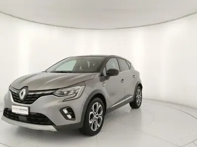 Occasion Renault Captur Techno 101 PK (74 kW) 2023 Grijs SUV