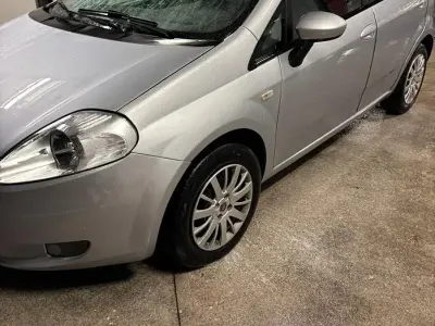 Usata Fiat Grande Punto 90 CV (66 kW) 2009 Grigio Utilitaria