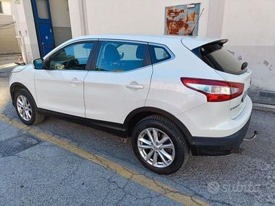 Usata Nissan Qashqai 131 CV (96 kW) 2014 Bianco SUV