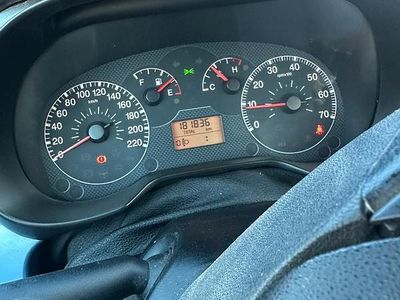 Usata Fiat Grande Punto Dynamic 65 CV (47 kW) 2005 Nero Utilitaria