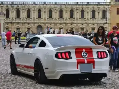 Usata Ford Mustang 2009 Bianco Coupé