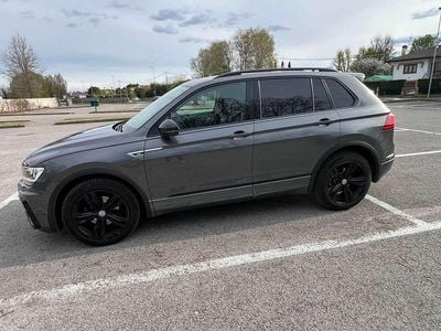 Usata VW Tiguan R-line 150 CV (110 kW) 2020 Grigio SUV