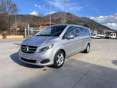 Usata Mercedes V200 136 CV (100 kW) 2018 Grigio Monovolume