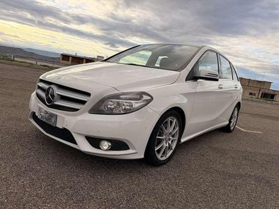 Usata Mercedes B180 109 CV (80 kW) 2014 Bianco Monovolume