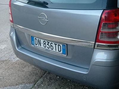 Usata Opel Zafira 116 CV (85 kW) 2008 Grigio Monovolume