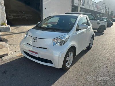 Usata Toyota iQ 68 CV (50 kW) 2009 Bianco Utilitaria