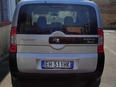 Usata Peugeot Bipper Outdoor 75 CV (55 kW) 2011 Argento Monovolume