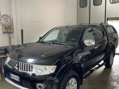 Usata Mitsubishi L200 Invite 136 CV (100 kW) 2012 Pick-up