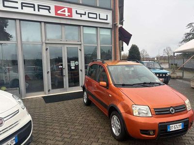 Usata Fiat Panda Climbing 60 CV (44 kW) 2009 Arancio met Utilitaria