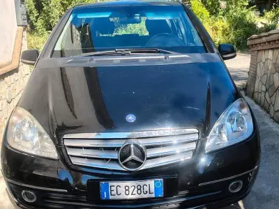 Usata Mercedes A180 Avantgarde 109 CV (80 kW) 2009 Nero Berlina
