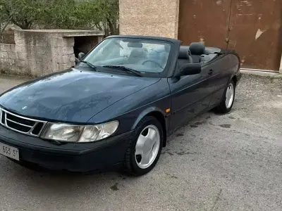 Usata Saab 900 Cabriolet 185 CV (136 kW) 1994 Blu Cabrio