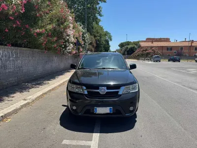 Usata Fiat Freemont Lounge 140 CV (102 kW) 2013 Nero SUV