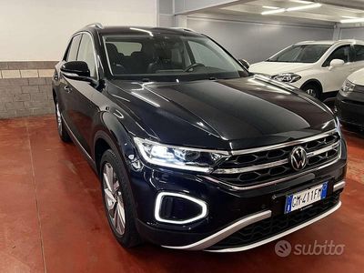 Usata VW T-Roc Style 150 CV (110 kW) 2023 Nero SUV
