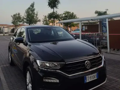 Usata VW T-Roc Business 116 CV (85 kW) 2020 SUV