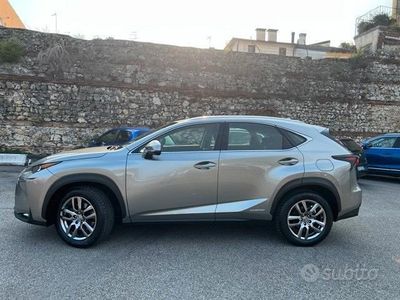 usata Lexus NX300h NX I 2014 300h 2.5 Executive 4wd cvt