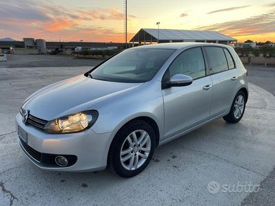 Usata VW Golf VI Highline 105 CV (77 kW) 2011 Grigio Utilitaria