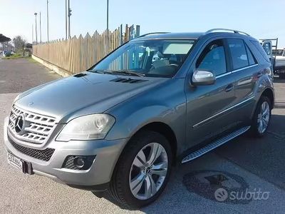 Begagnad Mercedes ML350 190 HK (139 kW) 2009 Grå SUV