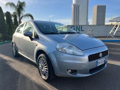 Usata Fiat Grande Punto 60 CV (44 kW) 2007 Argento Utilitaria