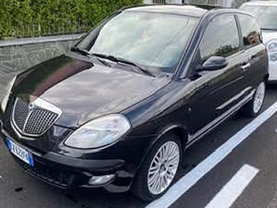 Usata Lancia Ypsilon 75 CV (55 kW) 2006 Nero Utilitaria