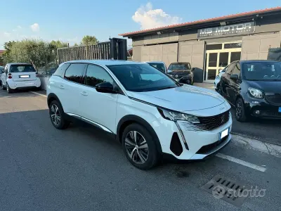 Usata Peugeot 3008 Active 131 CV (96 kW) 2023 Bianco SUV