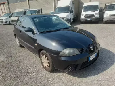 Usata Seat Ibiza 60 CV (44 kW) 2008 Grigio Berlina