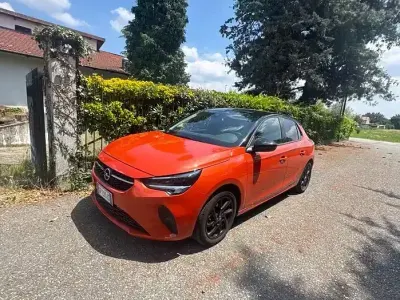 Usata Opel Corsa Design & Tech 75 CV (55 kW) 2023 Arancione Utilitaria