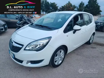 Usata Opel Meriva 120 CV (88 kW) 2015 Bianco Monovolume