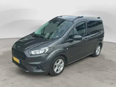 Usata Ford Tourneo Courier 100 CV (73 kW) 2019 Grigio Monovolume