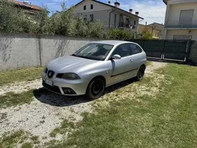 Usata Seat Ibiza Stylance 75 CV (55 kW) 2003 Grigio Utilitaria