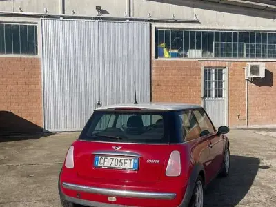 Usata Mini Cooper 116 CV (85 kW) 2003 Utilitaria